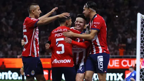 La entrada del Pocho Guzmán fue clave para la victoria de Chivas por la mínima diferencia