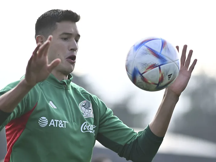 Montes desaira a Chivas en el mercado de fichajes