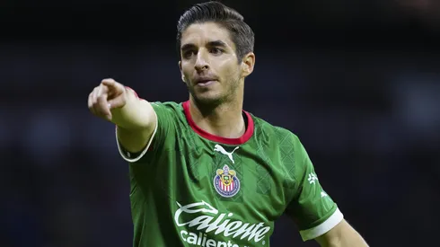 Brizuela se quedaría en Chivas.