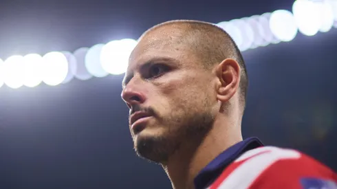 Directivo de América sale en defensa de Chicharito Hernández.