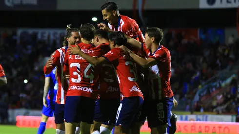La afición de Chivas depositó su confianza en un promisorio canterano rojiblanco