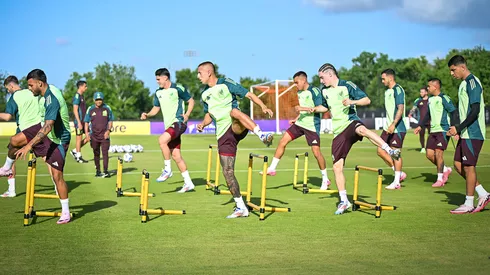 México entrena para su debut.