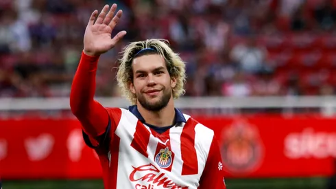 Cade Cowell podría causar baja en Chivas.
