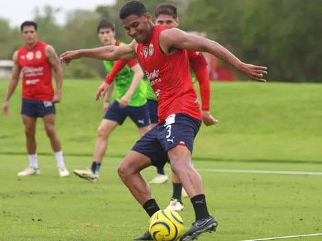 Chivas devela que ya reportó en Cancún Luis Olivas