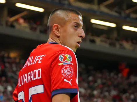 La postura de Amaury Vergara y Chivas sobre la venta de Roberto Alvarado a Tigres