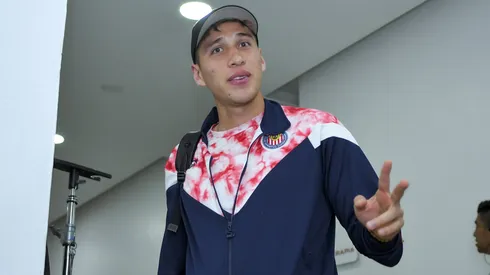 El motivo por el que Luis Olivas se podría quedar en Chivas.