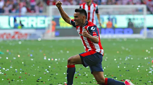 Gallito Vázquez tiene nuevo equipo.