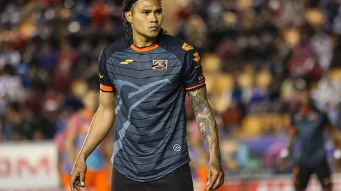 Gullit Peña tiene dos destinos exósticos confirmados para el futuro de su carrera.