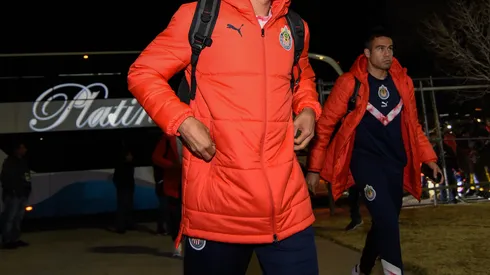 El delantero exChivas fue presentado en Costa Rica como su próximo goleador