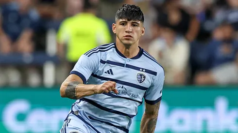 Alan Pulido es suplente en Sporting Kansas.