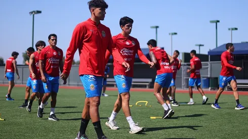 El plantel de Chivas trabajó temprano en las instalaciones del Galaxy