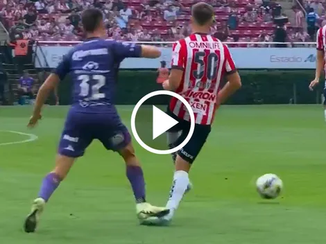 El planchazo contra Mateo Chávez que el árbitro le perdonó a Del Prete