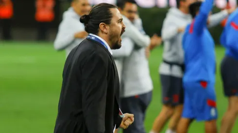 Amaury no quiso caer entre controversia.