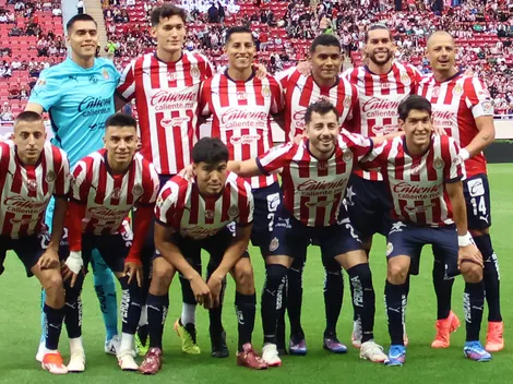 Chivas no pudo con Toluca y la afición marcó a Chicharito como el culpable del empate