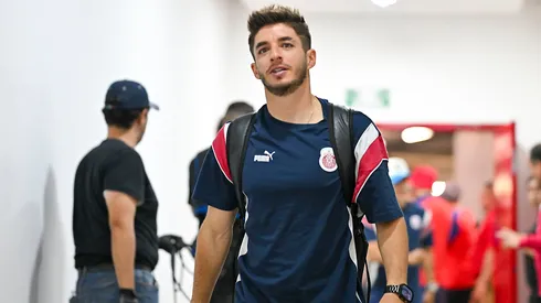 Brizuela rumbo a un partido de Chivas.