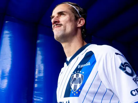 El jugador que podría destrabar la negociación entre Chivas y Rayados por Jordi Cortizo