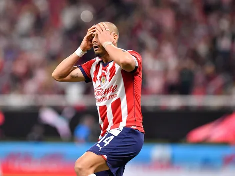Chicharito, al borde del retiro en pretemporada con Chivas