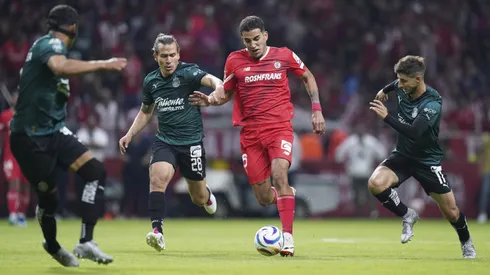 Toluca planea llevarse a una figura del mediocampo de las Chivas