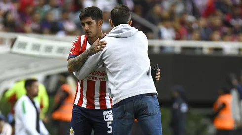 Paunovic saludó a todos los jugadores del Rebaño.