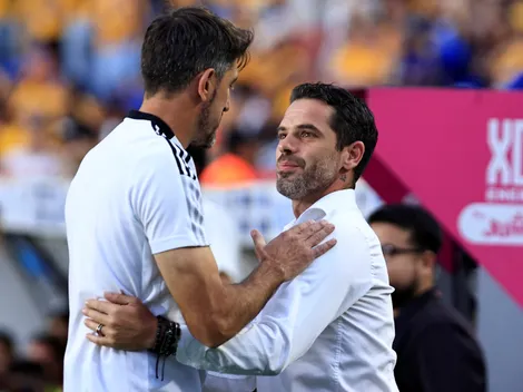 Así fue el duelo Gago vs. Paunovic