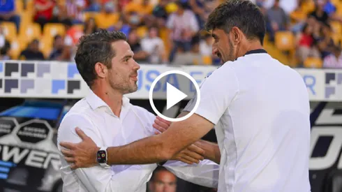 Gago y Paunovic se saludaron previo al partido.