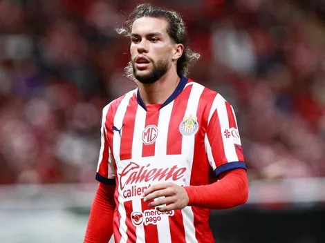 Cowell recibe golpe bajo del Tricolor