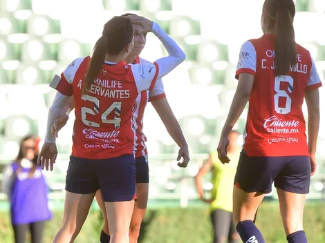 Limpió mesas para ayudar a su familia y hoy es leyenda en Chivas