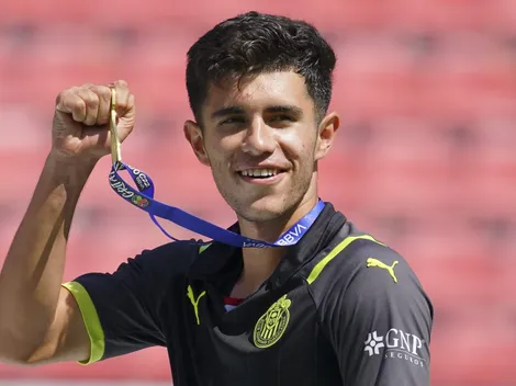 ¿Quién es Francisco Méndez, el canterano que se perfila a reemplazar a Luis Olivas en Chivas?