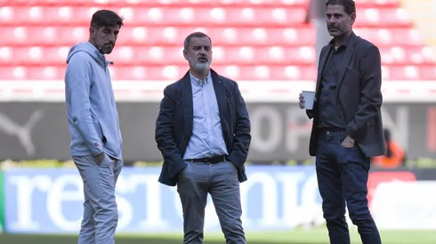 ¡DERROTA SIN CONSECUENCIAS!: Fernando Hierro y Veljko Paunovic, más firmes que nunca en Chivas