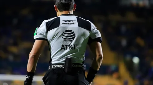 El juez central del Clásico Nacional del sábado ya dirigió un partido de las Chivas en este Clausura 2023