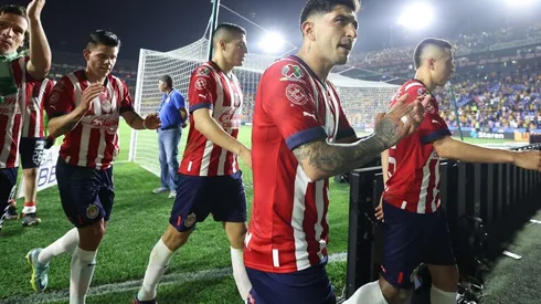 Víctor Guzmán se mantendrá concentrado con Chivas y cumplirá la gira en Estados Unidos