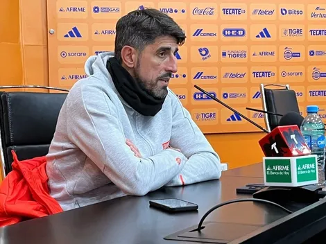 Lo que hizo la afición para enamorar a Paunovic