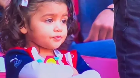 La transmisión oficial destacó la épica reacción de una chivahermanita ante el gol de Querétaro