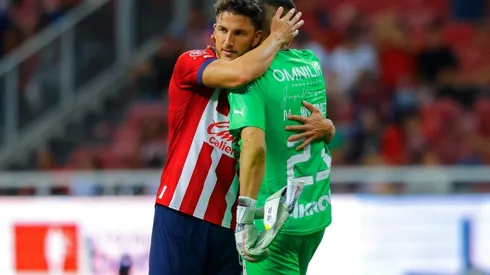 ¡MEJOR NO LO AYUDEN! Chivas sale en defensa de Miguel Jiménez y resultó una muy mala idea ¡MEJOR NO LO AYUDEN! Chivas sale en defensa de Miguel Jiménez y resultó una muy mala idea