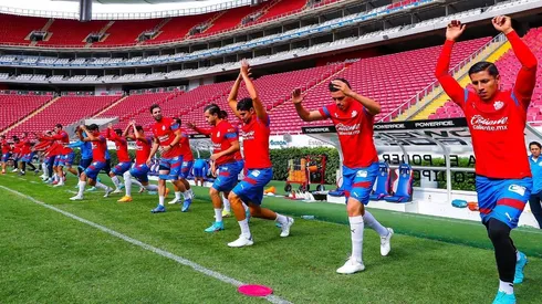 La plantilla rojiblanca entrenó este jueves en las instalaciones del Estadio Akron