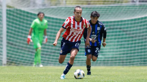 Esteban Mendoza espera aún por debutar como goleador con Chivas