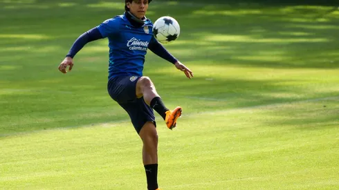 José Juan Macías retornó a la disciplina rojiblanca, ahora bajo el mando de Veljko Paunovic