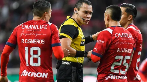 ¡NO CONVENCEN! Delanteros de Chivas no han anotado y Veljko Paunovic sigue sin encontrar a su goleador