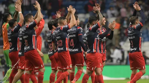Noticias de Chivas hoy 17 de enero: El peor escenario para Alexis Vega; la recomendación de Peláez por la ausencia de Vega; Santiago Ormeño se queda en Guadalajara