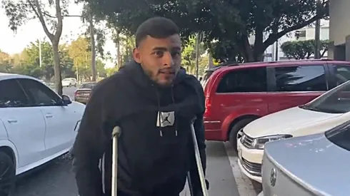 Vega se presentó en la clínica Medyarthros para conocer el diagnóstico final de su lesión