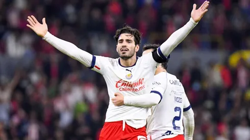 Noticias de Chivas hoy 18 de enero: Alexis Vega estará fuera de seis a ocho semanas; Cuauhtémoc Blanco revela que hasta en Chivas lo querían; el jugador que se perfila a suplir a Vega