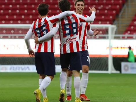 Exigen su lugar en Chivas