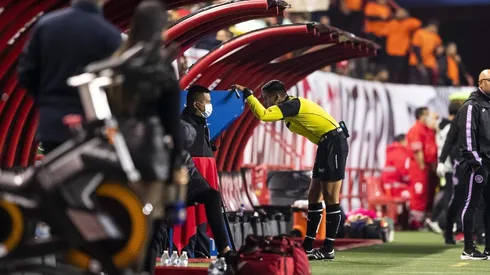 El árbitro central de la visita de Chivas a San Luis dirigió el Tijuana-Cruz Azul de la Jornada 1