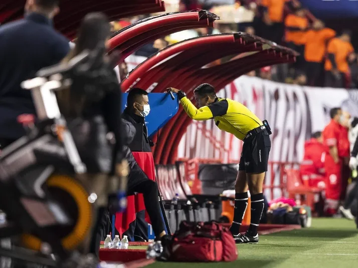 ¿Quién será el silbante en la visita a San Luis?