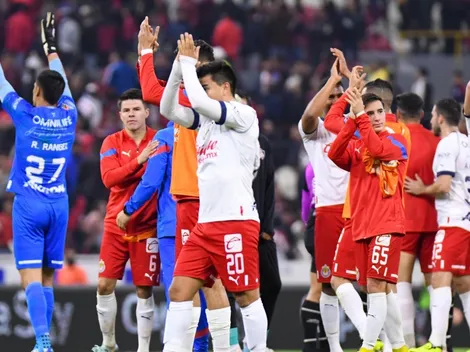 Otro jugador que le ganan a Chivas