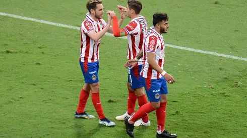 Además de Jesús Angulo, las otras dos bajas de Chivas para el Torneo Clausura 2023