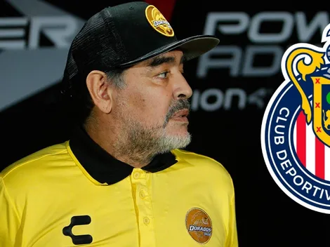 Maradona y su playera de Chivas