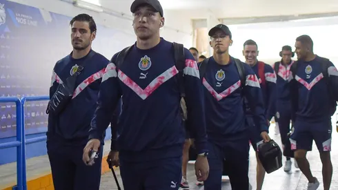 De tener un pie fuera de Chivas a jugar en España