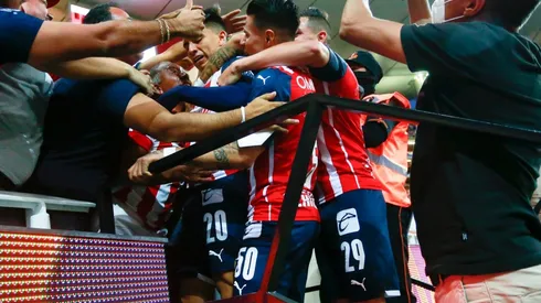Noticias de Chivas 3 de diciembre: Hermosillo se burla de Hierro; futbolistas que sonaron para Guadalajara y ya tienen nuevo equipo; la íntima imagen del Nene Beltrán sobre lo que se vive en el Rebaño