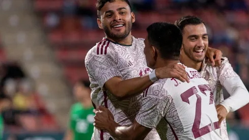 Vega anotó frente a Irak su quinto gol con la Selección absoluta de México
